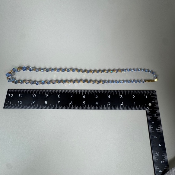 Vintage blue aurora borealis crystal bead necklace with gold-tone spacers - Picture 8 of 8